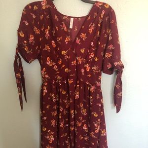 Burgundy flower dress with puffy sleeves